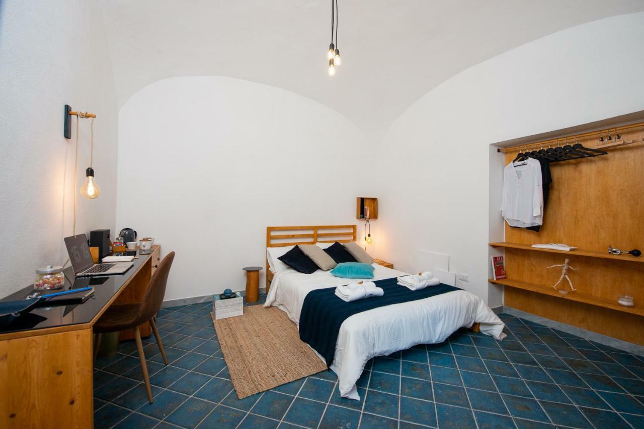 Light Blue - Apartment In The Middle Of Everything Торре-Аннунциата Экстерьер фото
